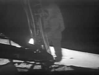 Illustration for article titled Read the New York Times' 1969 account of the Apollo 11 Moon landing